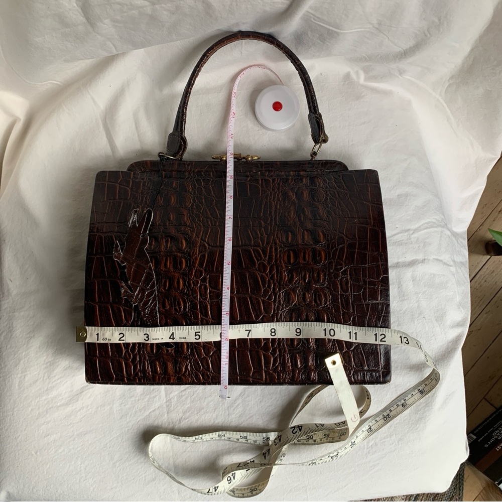 Vintage Women's Alligator  Embossed Brown Handbag - Picture 8 of 8
